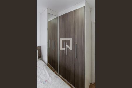 Suíte de apartamento à venda com 3 quartos, 77m² em Vila Paiva, São Paulo