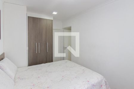Suíte de apartamento à venda com 3 quartos, 77m² em Vila Paiva, São Paulo