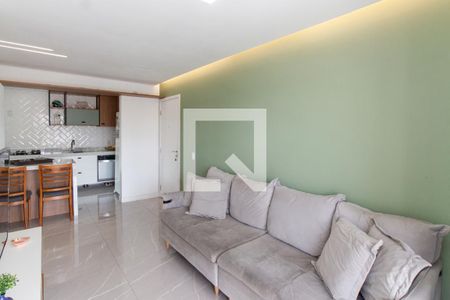 Sala de apartamento à venda com 3 quartos, 77m² em Vila Paiva, São Paulo