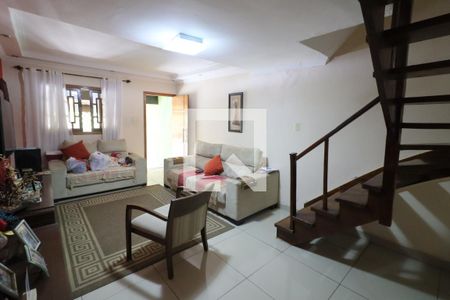 Sala de casa à venda com 3 quartos, 180m² em Bussocaba, Osasco
