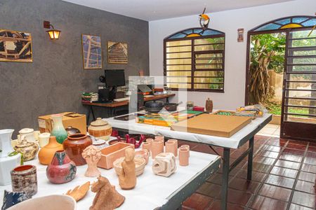 Casa à venda com 3 quartos, 250m² em Jardim Luanda, São Paulo