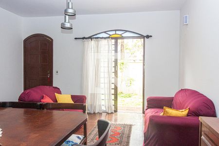 Sala 1 de casa à venda com 3 quartos, 250m² em Jardim Luanda, São Paulo