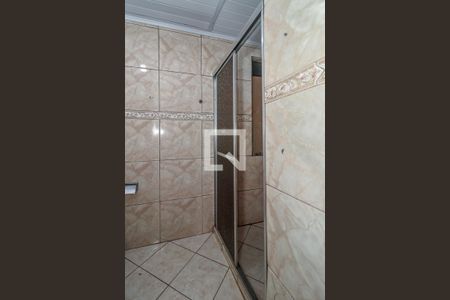 Banheiro de apartamento à venda com 2 quartos, 63m² em Rubem Berta, Porto Alegre