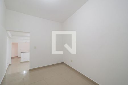 Quarto de casa para alugar com 1 quarto, 70m² em Jardim Piracuama, São Paulo