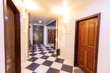Hall de entrada de apartamento à venda com 1 quarto, 37m² em Centro Histórico, Porto Alegre