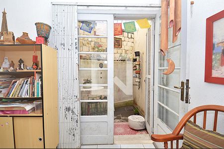 Porta janela do Quarto 1 de apartamento para alugar com 3 quartos, 85m² em Moinhos de Vento, Porto Alegre