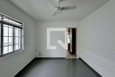 Casa à venda com 3 quartos, 112m² em Vila Congonhas, São Paulo