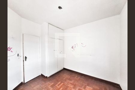 Casa à venda com 4 quartos, 220m² em Santa Lúcia, Belo Horizonte