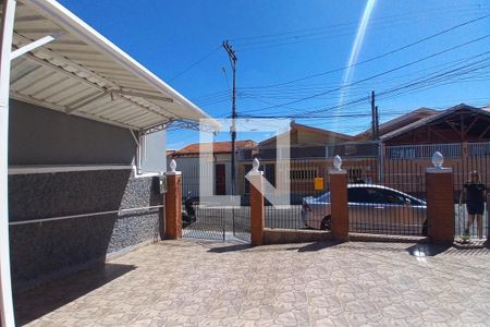 Vista da Sala de casa para alugar com 4 quartos, 250m² em Jardim Garcia, Campinas