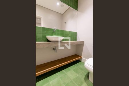 Lavabo de apartamento para alugar com 2 quartos, 130m² em Higienópolis, São Paulo