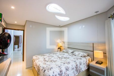 Quarto 1 - Suíte de casa à venda com 3 quartos, 215m² em Vila Pires, Santo André