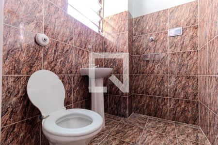 Banheiro de kitnet/studio para alugar com 1 quarto, 30m² em Santa Cecilia, São Paulo