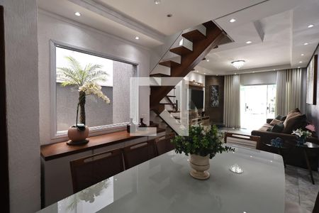 Sala de casa de condomínio à venda com 3 quartos, 140m² em Parque Sao Vicente, Santo André