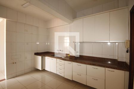 Cozinha de apartamento à venda com 3 quartos, 100m² em Vila Paris, Belo Horizonte