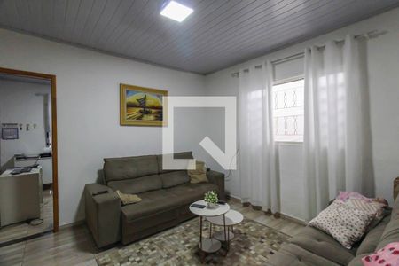 Sala de casa à venda com 4 quartos, 150m² em Vila Olinda, São Paulo