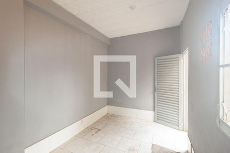 Sala/Quarto de casa de condomínio para alugar com 1 quarto, 35m² em Guaratiba, Rio de Janeiro