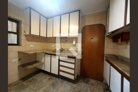 Apartamento para alugar com 3 quartos, 117m² em Moema, São Paulo