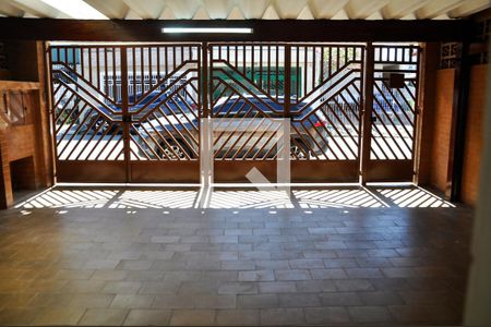 Vista Sala de casa à venda com 3 quartos, 133m² em Vila Cruz das Almas, São Paulo