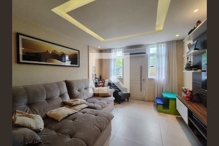 Sala de casa de condomínio para alugar com 3 quartos, 220m² em Recreio dos Bandeirantes, Rio de Janeiro