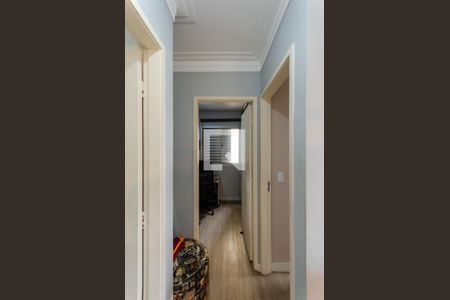 Corredor de apartamento à venda com 2 quartos, 58m² em Vila Siqueira (zona Norte), São Paulo