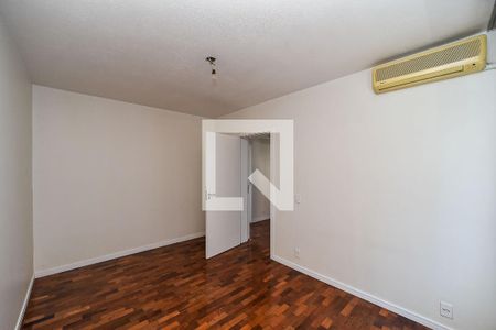 Suíte de apartamento à venda com 3 quartos, 112m² em São João, Porto Alegre