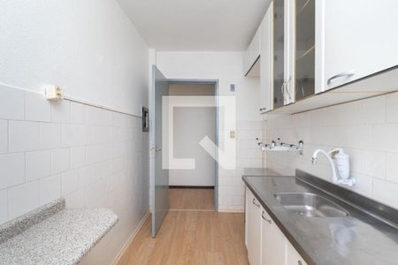 Cozinha de apartamento para alugar com 2 quartos, 47m² em Cristal, Porto Alegre