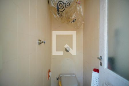 Apartamento à venda com 68m², 2 quartos e sem vagaBanheiro de Serviço