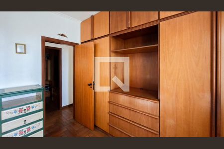 Quarto de apartamento à venda com 3 quartos, 78m² em Santa Efigênia, Belo Horizonte