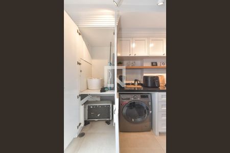 Sala/Cozinha de apartamento à venda com 1 quarto, 40m² em Santo Amaro, São Paulo