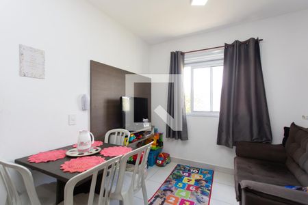 Sala / Cozinha  de apartamento à venda com 2 quartos, 33m² em Vila Carmosina, São Paulo