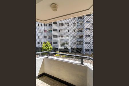 Sacada de apartamento à venda com 3 quartos, 81m² em Vila Rosalia, Guarulhos