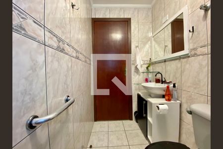 Banheiro Social de apartamento para alugar com 1 quarto, 59m² em Guilhermina, Praia Grande