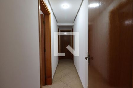 Corredor de apartamento para alugar com 4 quartos, 200m² em Centro, Ribeirão Preto