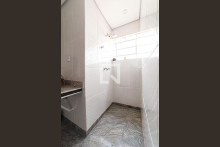 Banheiro Social de casa para alugar com 4 quartos, 166m² em Lourdes, Belo Horizonte