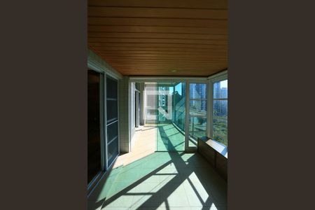 varanda da sala  de apartamento à venda com 3 quartos, 253m² em Vila Andrade, São Paulo