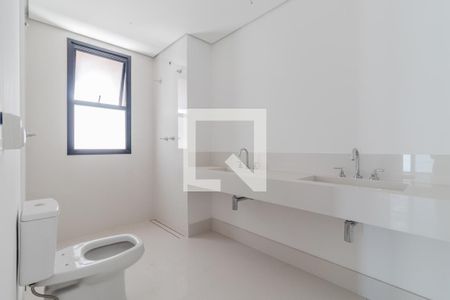 Banheiro da Suíte 1 de apartamento à venda com 3 quartos, 208m² em Jardim Paulista, São Paulo