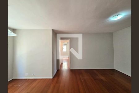 Sala de apartamento para alugar com 3 quartos, 84m² em Vila Olímpia, São Paulo