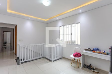 Hall da escada  de casa à venda com 5 quartos, 261m² em Piraporinha, Diadema