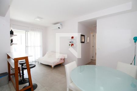 Sala e Cozinha de apartamento à venda com 2 quartos, 66m² em Paraíso, São Paulo