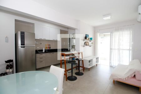 Sala e Cozinha de apartamento à venda com 2 quartos, 66m² em Paraíso, São Paulo