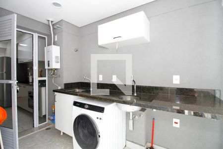 Varanda e Área de Serviço de apartamento à venda com 2 quartos, 66m² em Paraíso, São Paulo