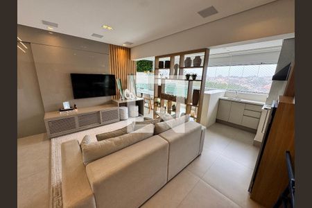 Sala de apartamento à venda com 3 quartos, 116m² em Umuarama, Osasco