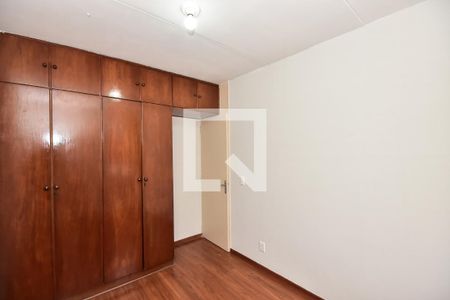 Quarto 1 de apartamento para alugar com 2 quartos, 48m² em Jardim Boa Vista, São Paulo