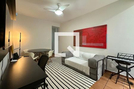 Apartamento para alugar com 2 quartos, 50m² em Leme, Rio de Janeiro