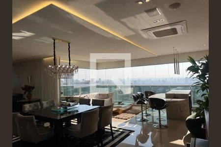 Apartamento à venda com 3 quartos, 218m² em Vila Regente Feijó, São Paulo