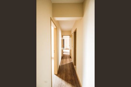 Corredor de apartamento para alugar com 3 quartos, 95m² em Santana, São Paulo