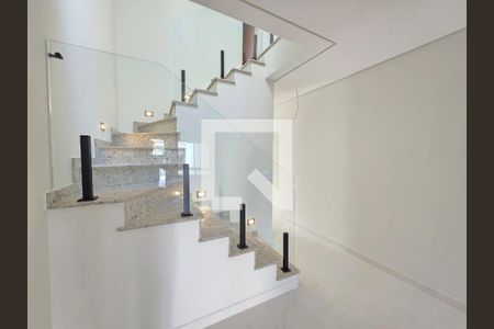 Casa à venda com 3 quartos, 100m² em Vila Frugoli, São Paulo