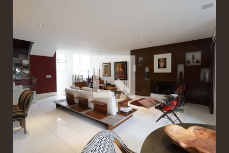 Sala de casa de condomínio à venda com 4 quartos, 420m² em Jardim Leonor, São Paulo