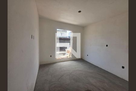 Casa à venda com 3 quartos, 100m² em Vila Nhocuné, São Paulo