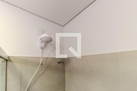 Banheiro de kitnet/studio para alugar com 1 quarto, 33m² em República, São Paulo